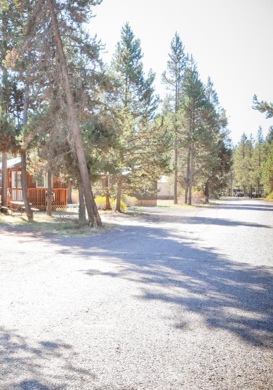 Bend-Sunriver Camping Resort Two-Bedroom Cabin 7 Exterior foto